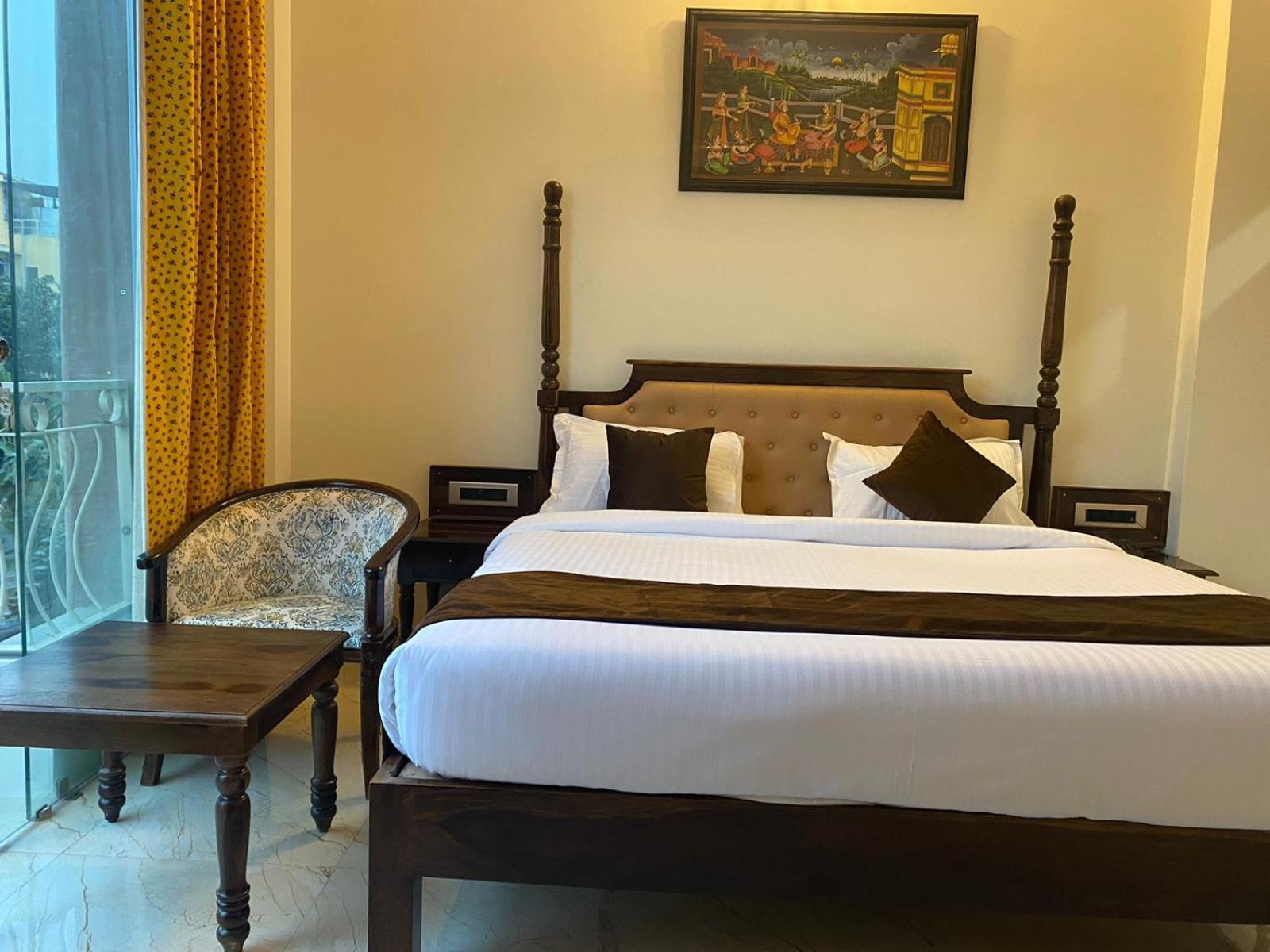 Dera Pichola- A Lake Facing Boutique Hotel ウダイプル エクステリア 写真